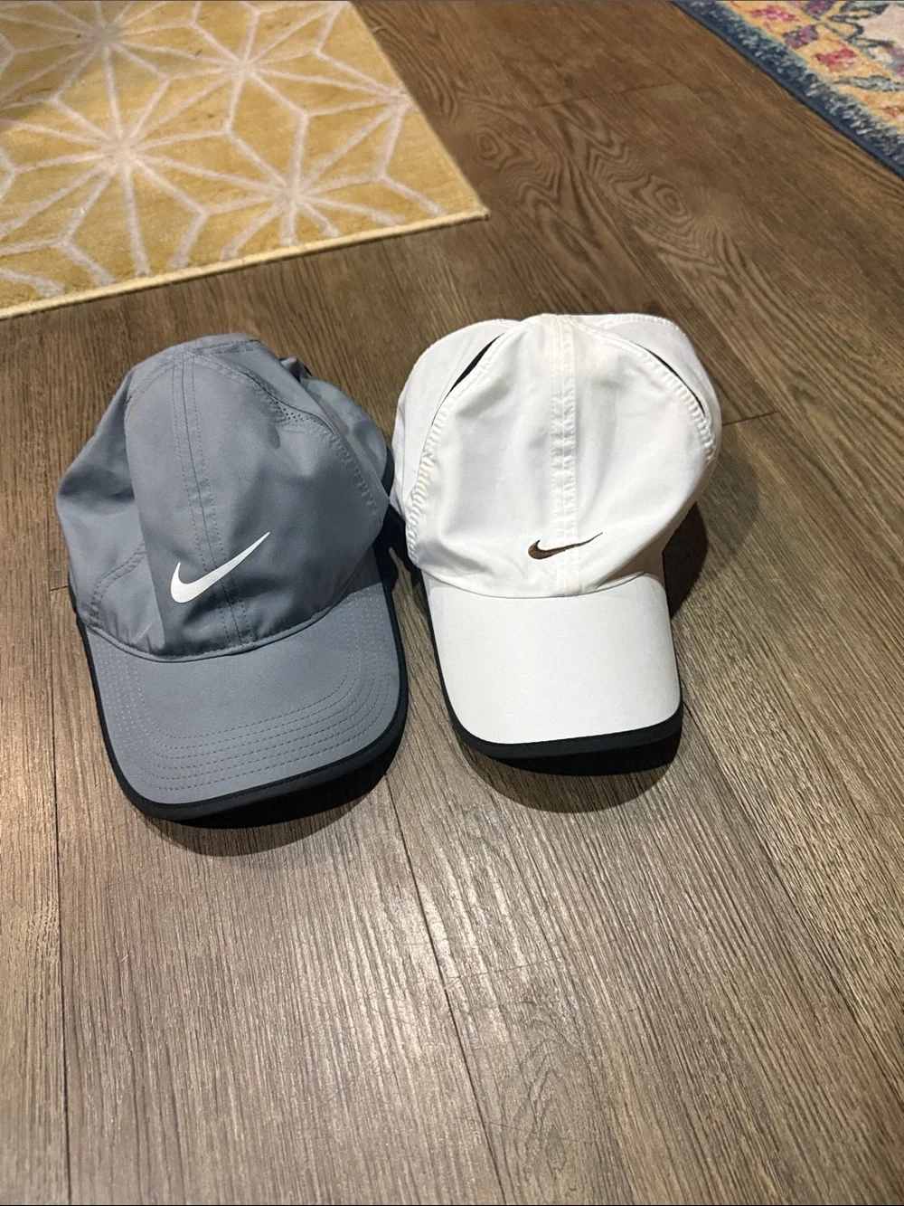 Nike Performance Baseball Caps - Gray & White